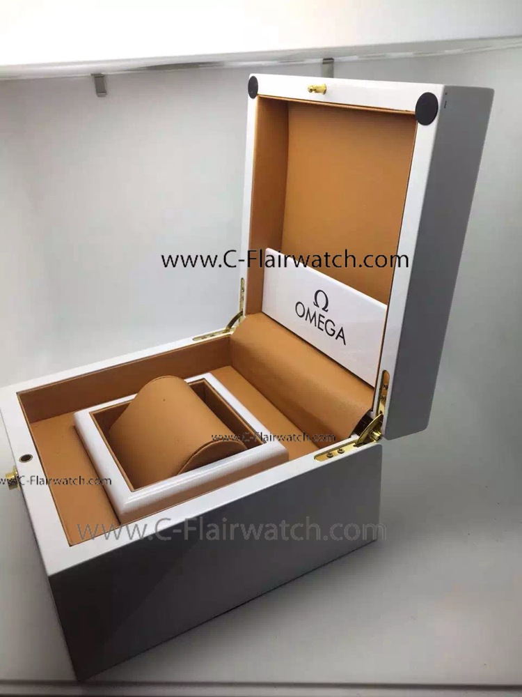 Reproduction OMEGA White & Brown Watch Box - Big Box